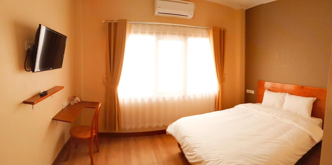Bluefire Homestay Syariah Banyuwangi  Exterior photo